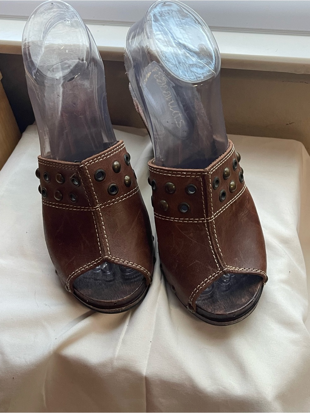 Coconuts by Matisse Brown Studded Leather Open-Toe Mules